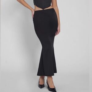 Leau Maxi Skirt